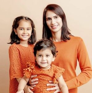 Meet your Posher, Adeela